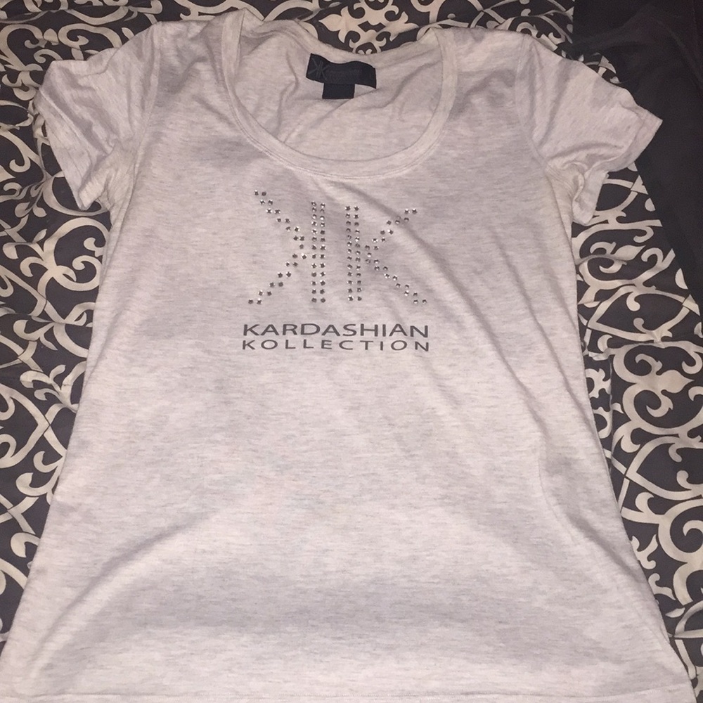 Kardashian short sleeve